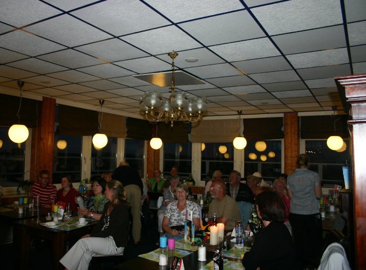 26222_100886453282987_100000848991972_21749_494758_n